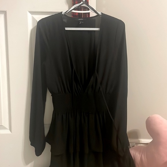 black dress - Picture 1 of 1